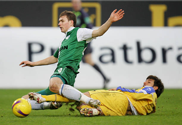 星J罗在本 星J罗在本